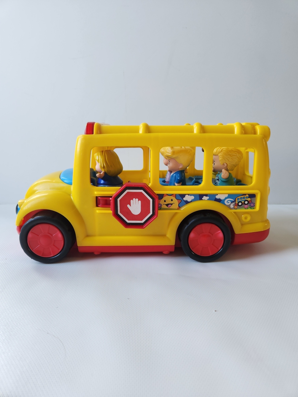 Fisher-Price Little People Stop ‘n Surprise School Bus 2009 w/ Sound + 5 Figures